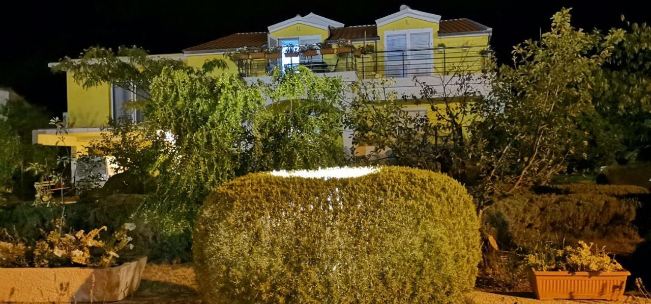 Andela Home - Krka Waterfalls Lozovac Bagian luar foto