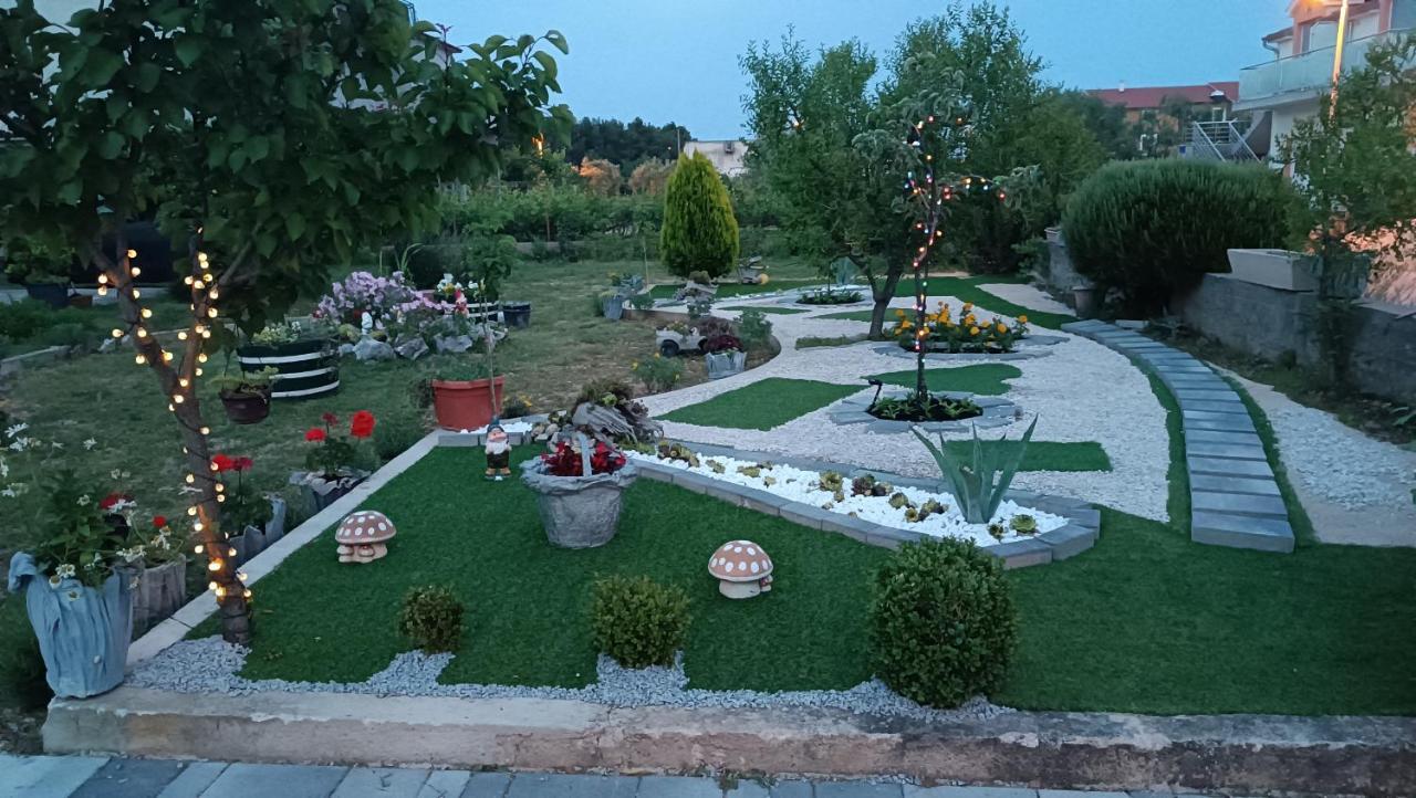 Andela Home - Krka Waterfalls Lozovac Bagian luar foto