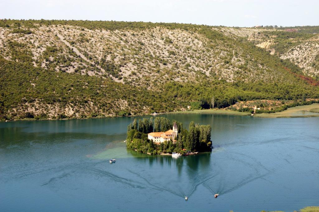 Andela Home - Krka Waterfalls Lozovac Bagian luar foto